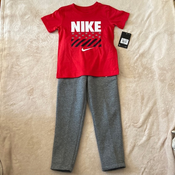 Nike Boys Outfit Size 6